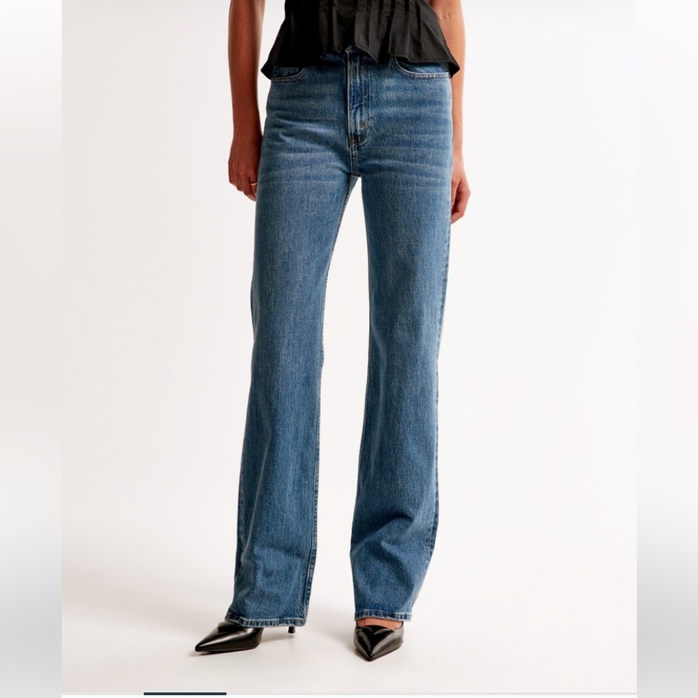 The 90s Relaxed High Rise Jean